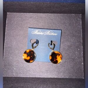 NWOT Brooks Brothers Tortoise Shell Round Earrings